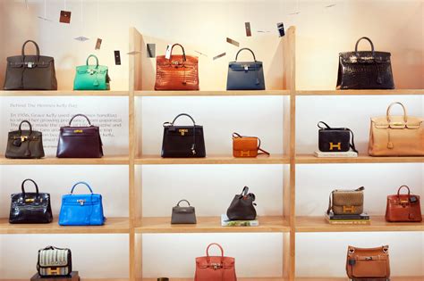 hermes luggage shop.